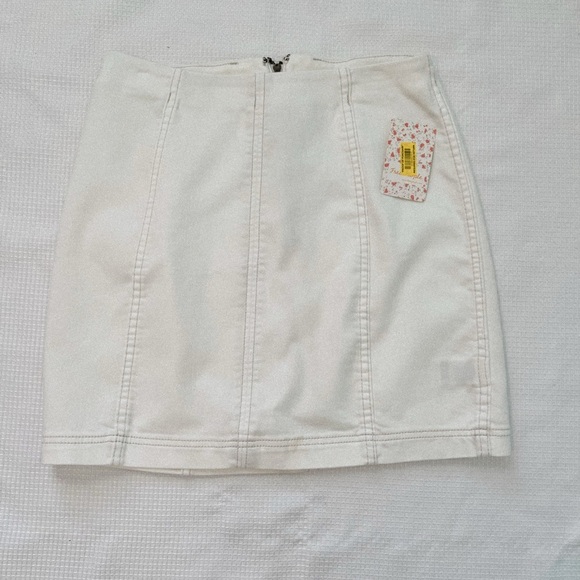 ✨Free People Denim Skirt size 10 - Picture 1 of 4